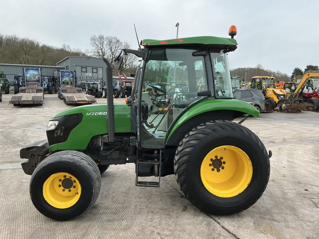Kubota M7060 Tractor (ST25808)