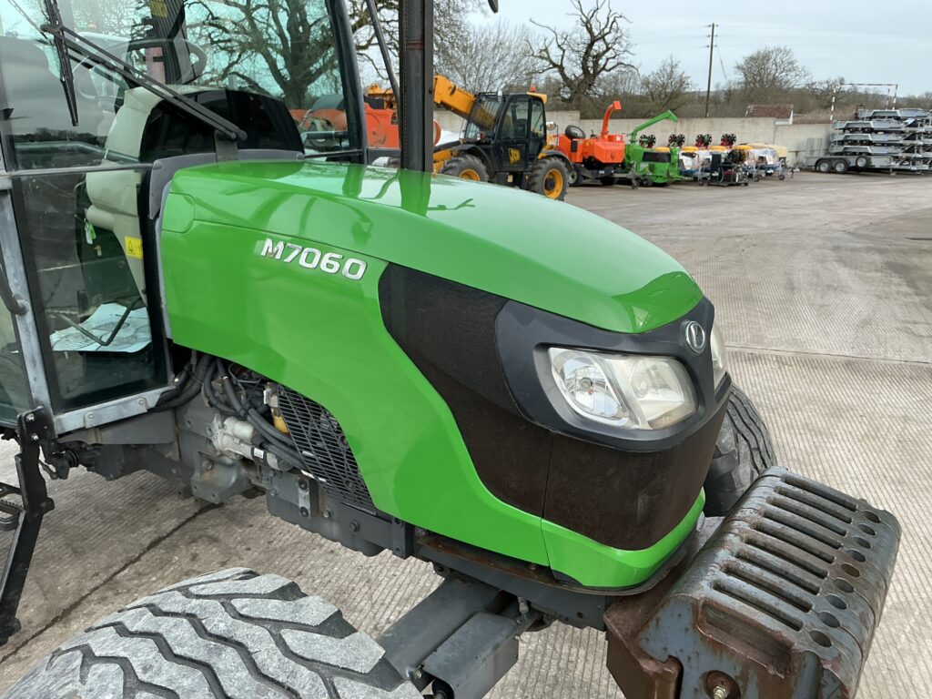 Kubota M7060 Tractor (ST25808)