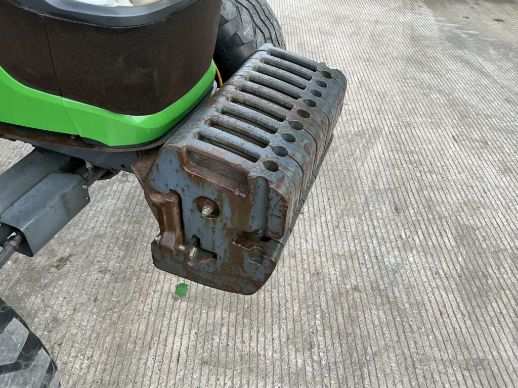 Kubota M7060 Tractor (ST25808)