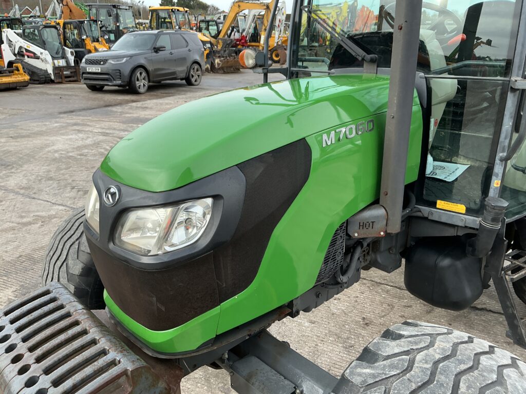 Kubota M7060 Tractor (ST25808)