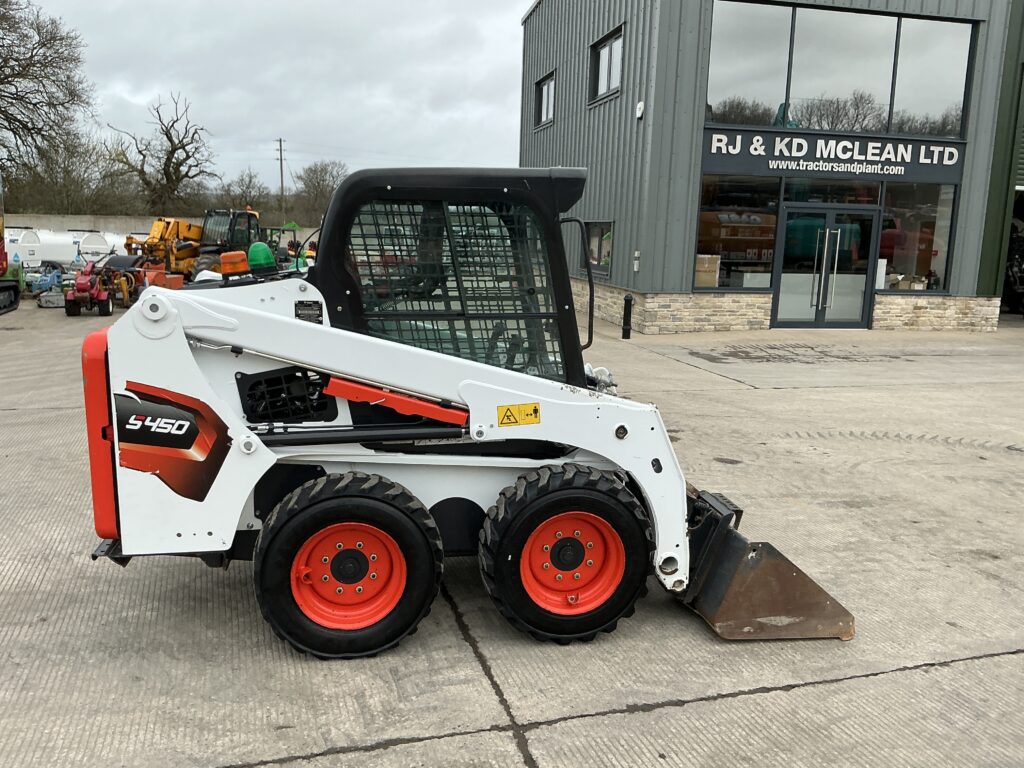 Bobcat S450 Wheeled Skid Steer Loader (ST26098)