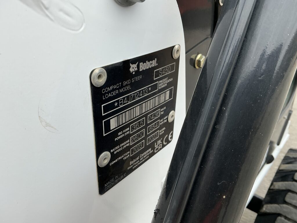 Bobcat S450 Wheeled Skid Steer Loader (ST26098)