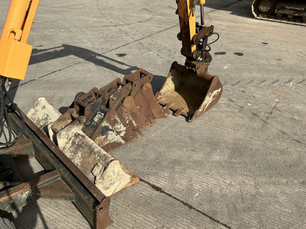 Hyundai Robex 27Z-9 Digger (ST26105)