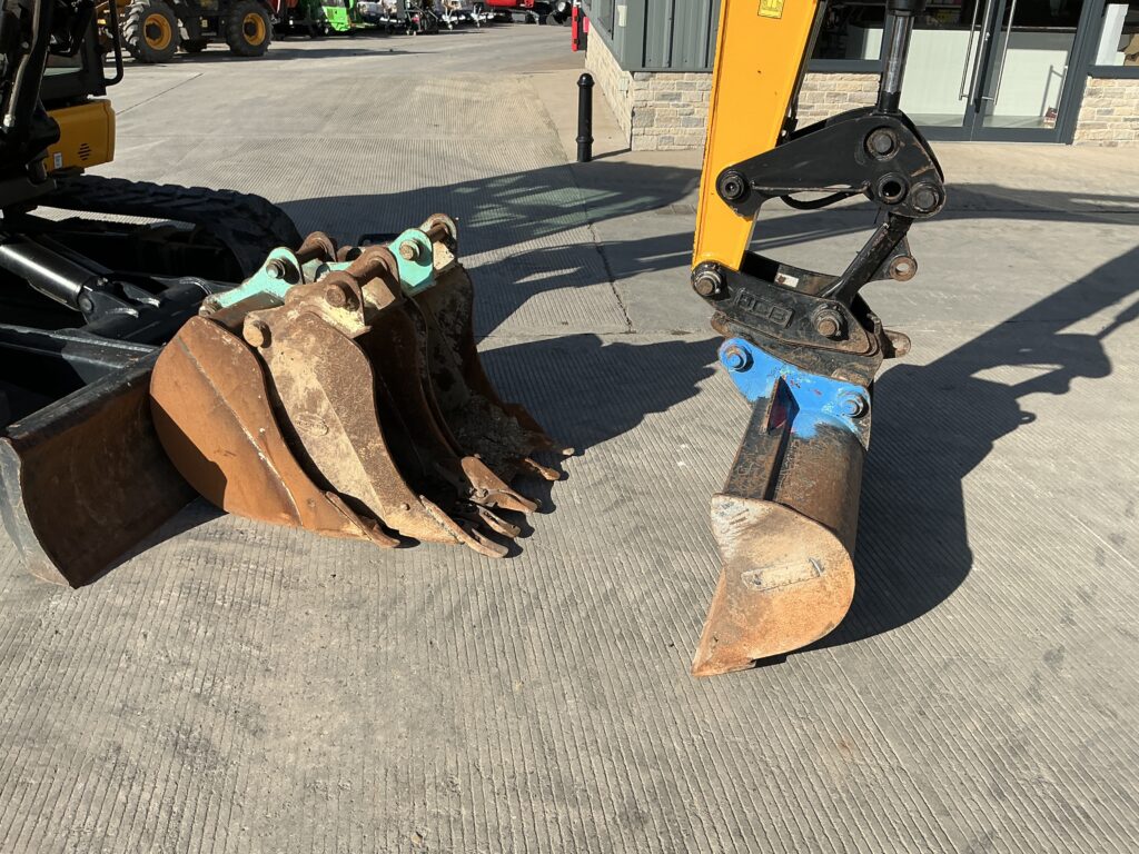 JCB 86C-2 Digger (ST26179)