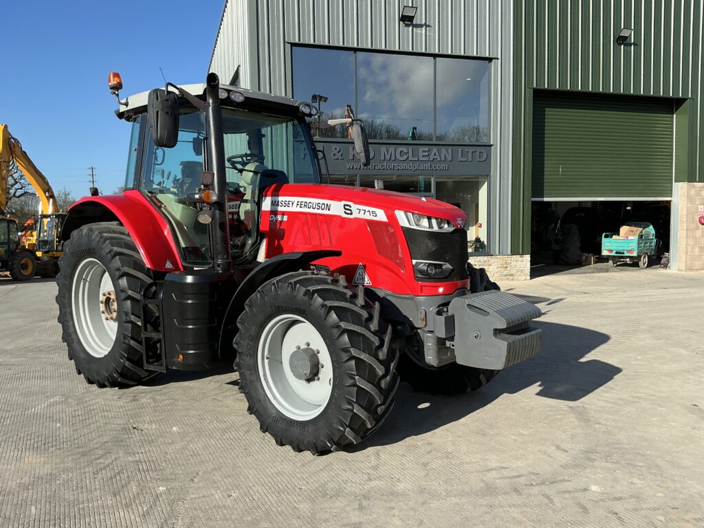 Massey Ferguson 7715S Dyna6 Tractor (ST26011)