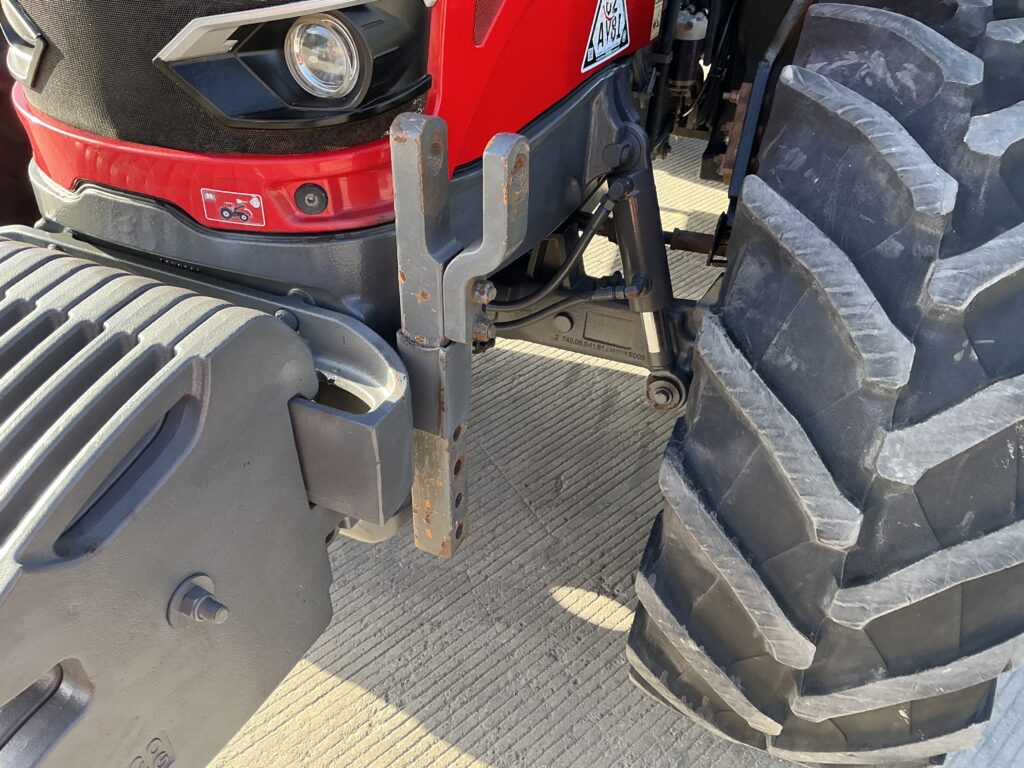 Massey Ferguson 7715S Dyna6 Tractor (ST26011)