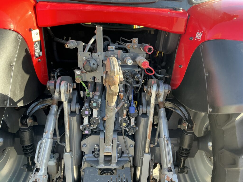 Massey Ferguson 7715S Dyna6 Tractor (ST26011)