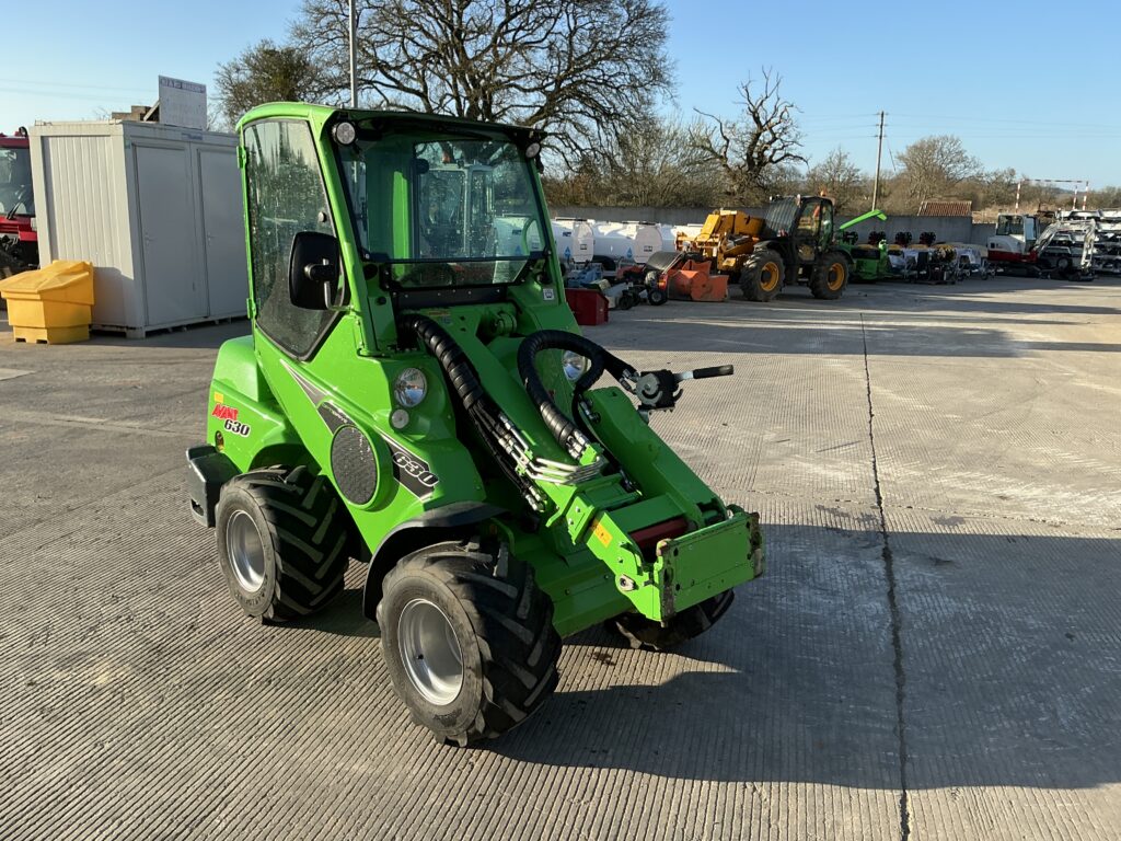 Avant 630 Telescopic Compact Loading Shovel (ST26164)