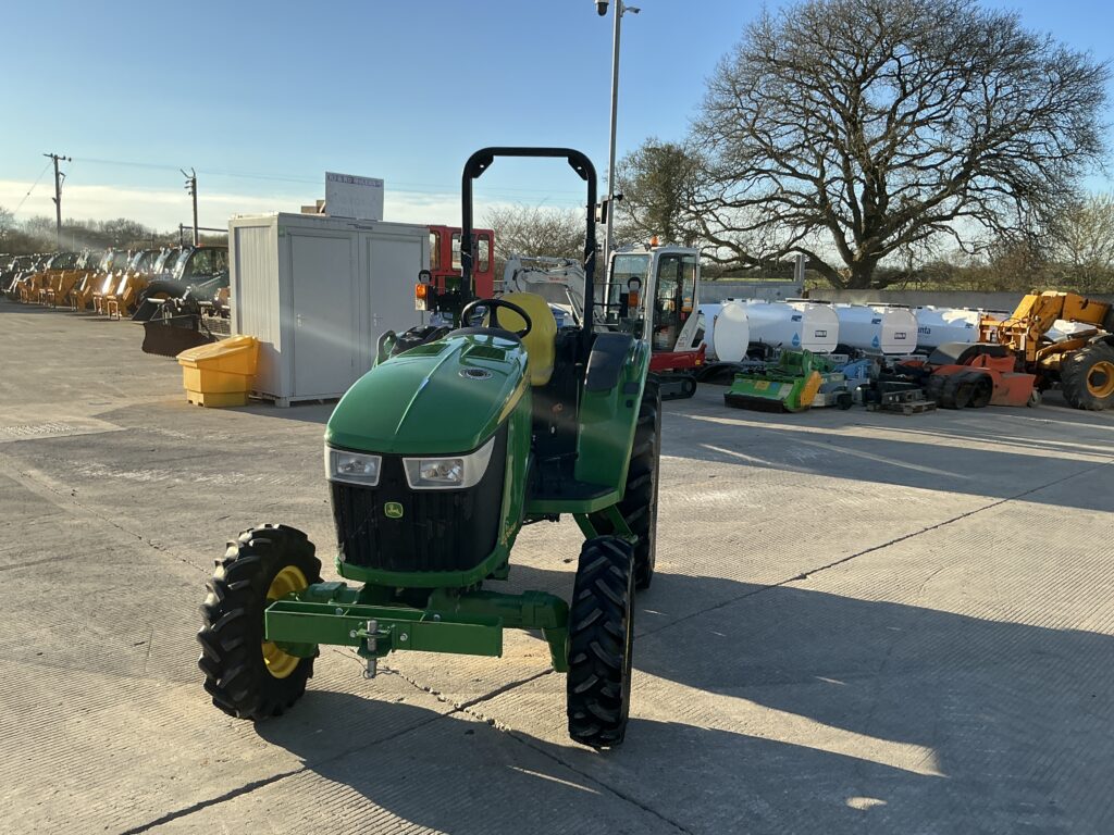 John Deere 4066M Tractor (ST26238)