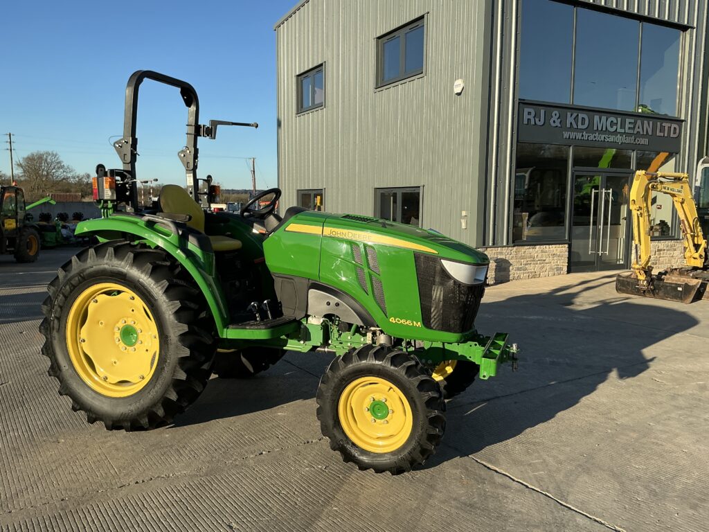 John Deere 4066M Tractor (ST26238)