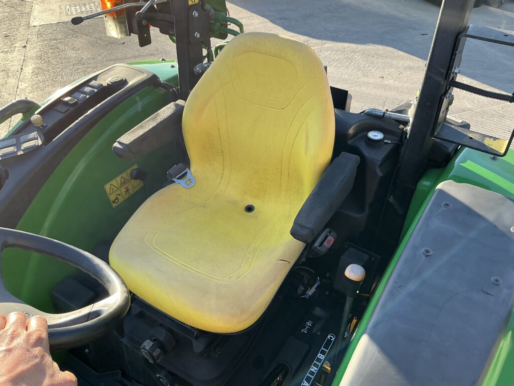 John Deere 4066M Tractor (ST26238)