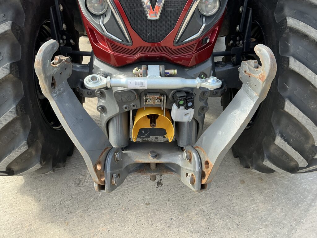 Valtra T214 Direct Tractor (ST26222)