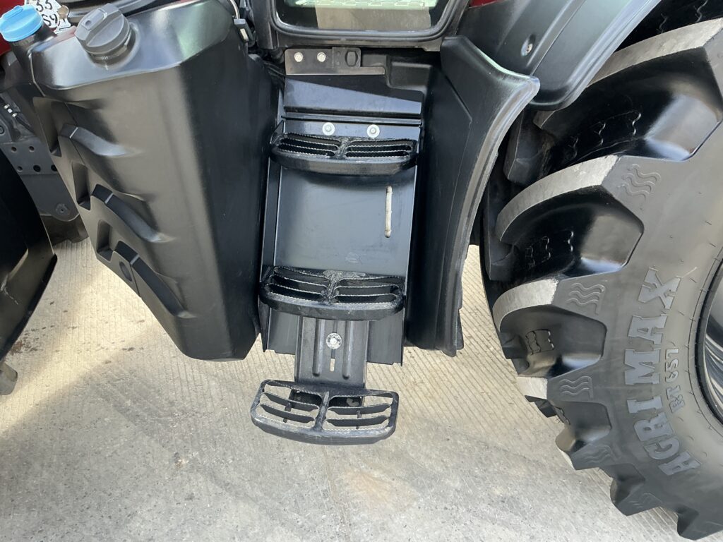 Valtra T214 Direct Tractor (ST26222)