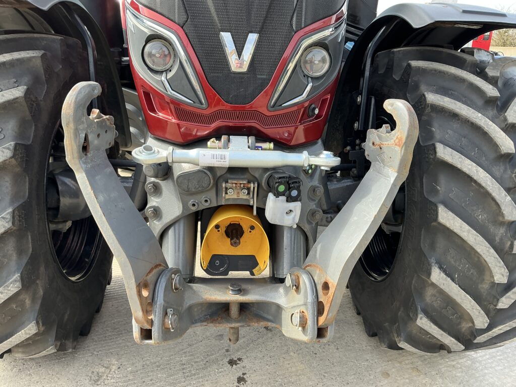 Valtra T214 Direct Tractor (ST26222)