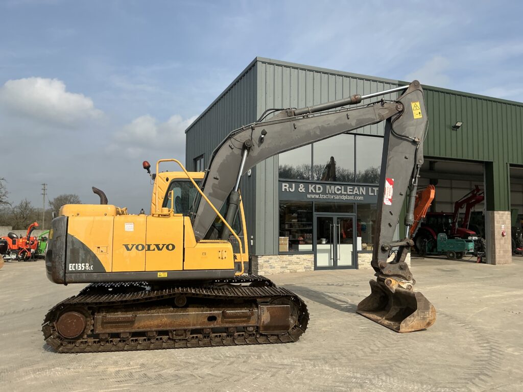 Volvo EC135 BLC Digger (ST25765)