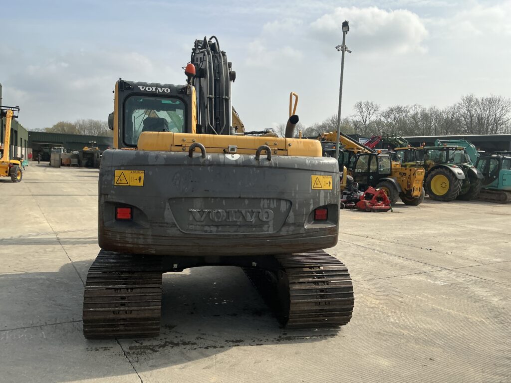 Volvo EC135 BLC Digger (ST25765)