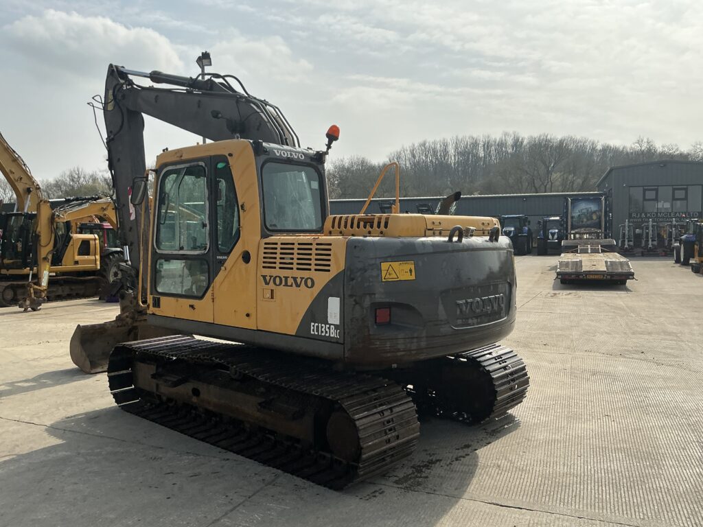 Volvo EC135 BLC Digger (ST25765)