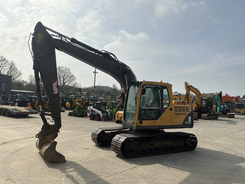 Volvo EC135 BLC Digger (ST25765)