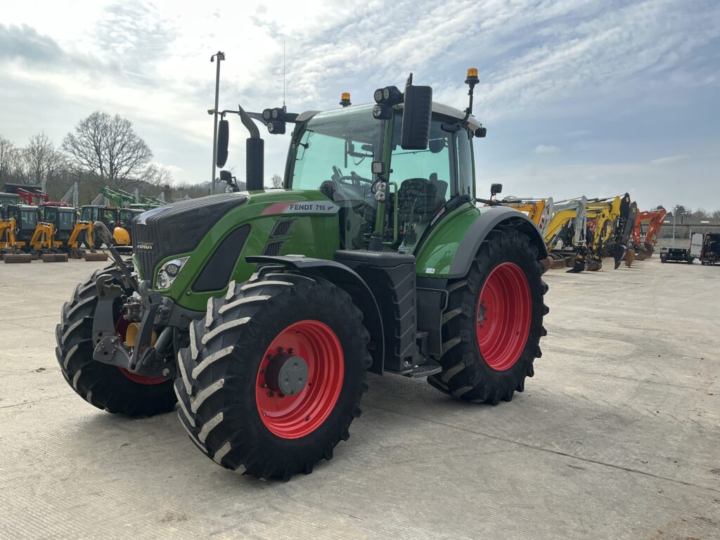 Fendt 716 Profi+ Tractor (ST26212)