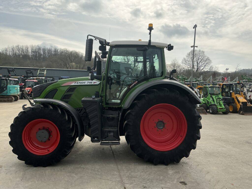 Fendt 716 Profi+ Tractor (ST26212)