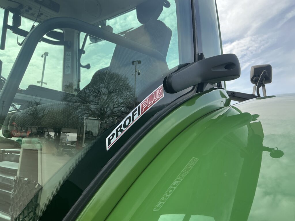 Fendt 716 Profi+ Tractor (ST26212)