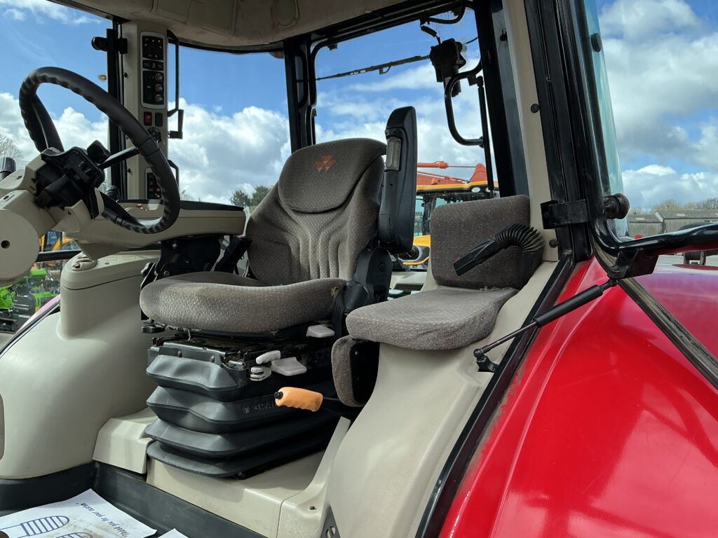 Massey Ferguson 7618 Dyna6 Tractor (ST26095)