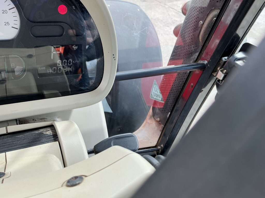 Massey Ferguson 7618 Dyna6 Tractor (ST26095)