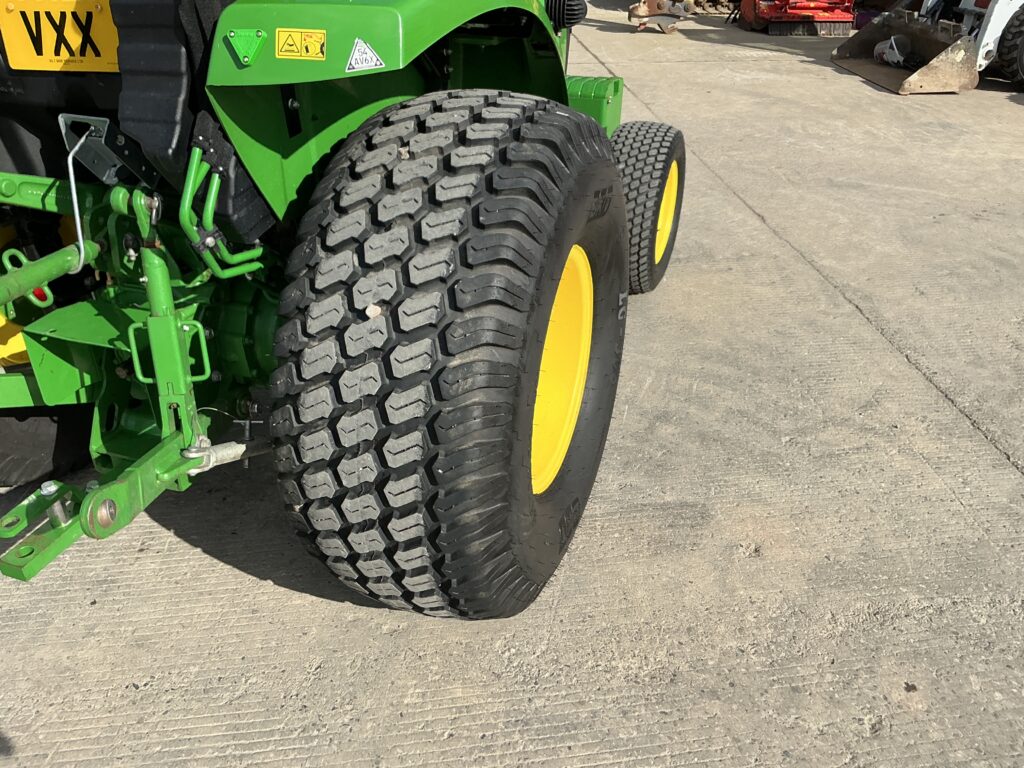 John Deere 4049M Tractor (ST26251)