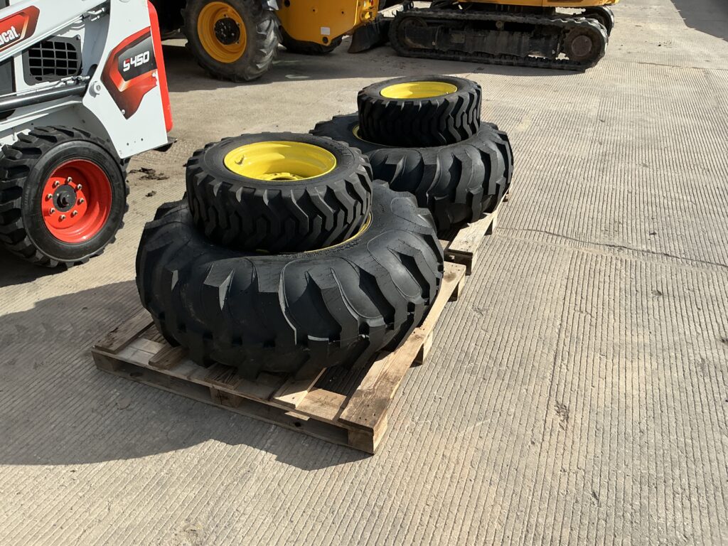 John Deere 4049M Tractor (ST26251)