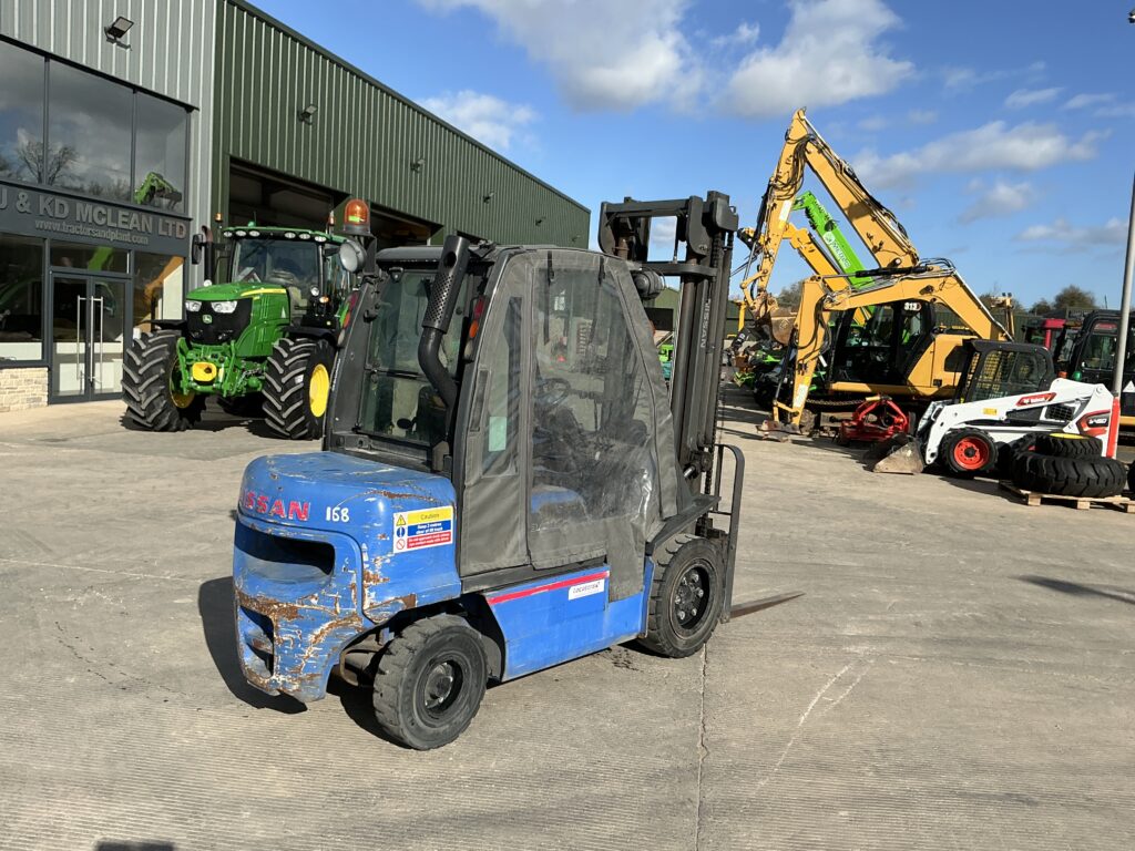 Nissan 30 Forklift (ST26280)