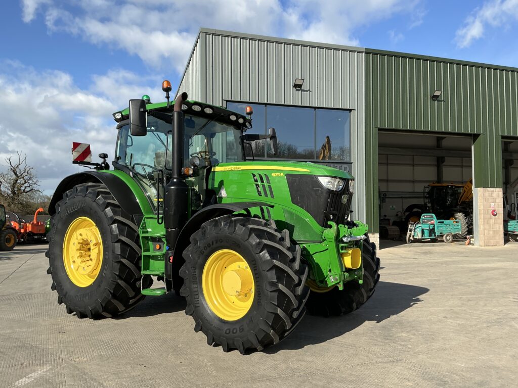 John Deere 6215R Premium Edition Tractor (ST26204)