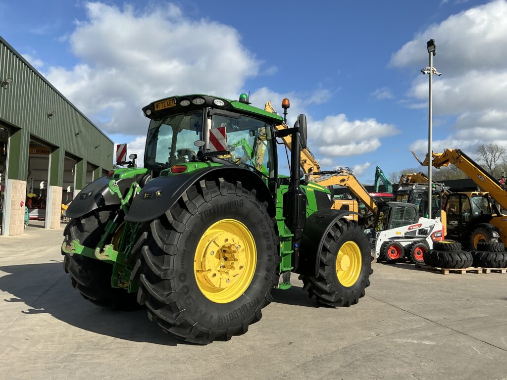 John Deere 6215R Premium Edition Tractor (ST26204)