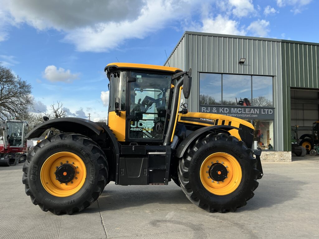 JCB 4220 Icon Fastrac Tractor (ST26217)