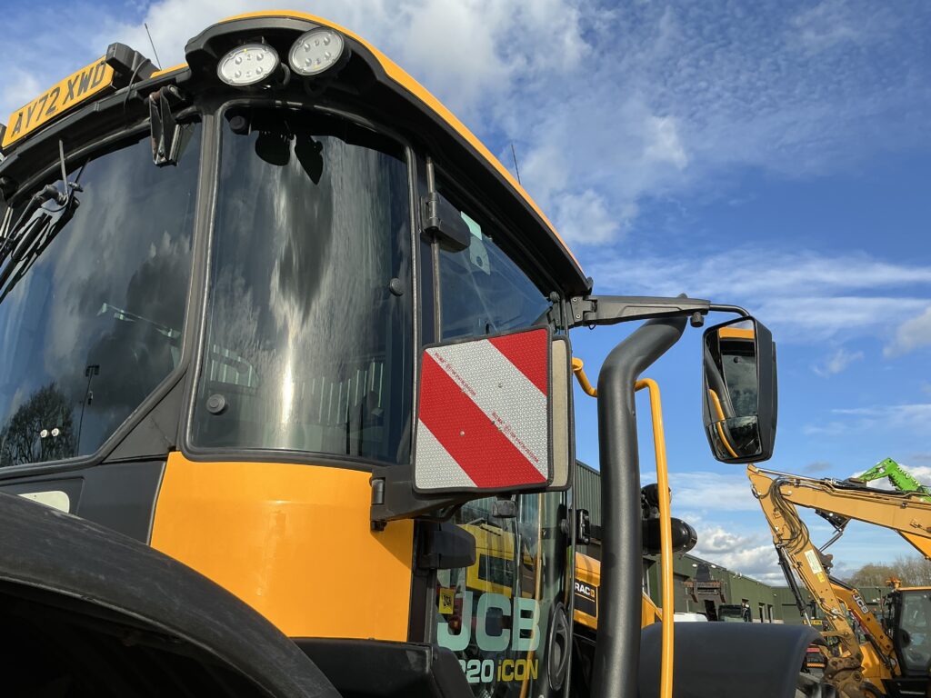 JCB 4220 Icon Fastrac Tractor (ST26217)