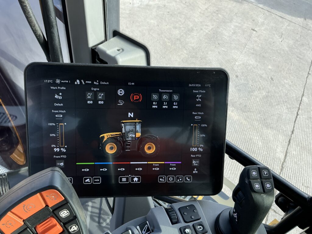 JCB 4220 Icon Fastrac Tractor (ST26217)