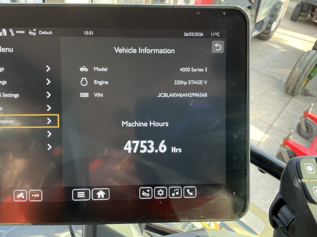 JCB 4220 Icon Fastrac Tractor (ST26217)