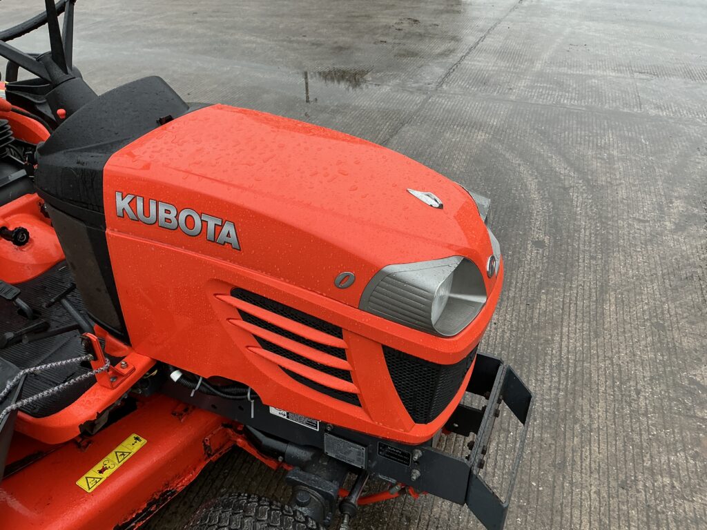 Kubota BX2350 Ride on (ST25828)