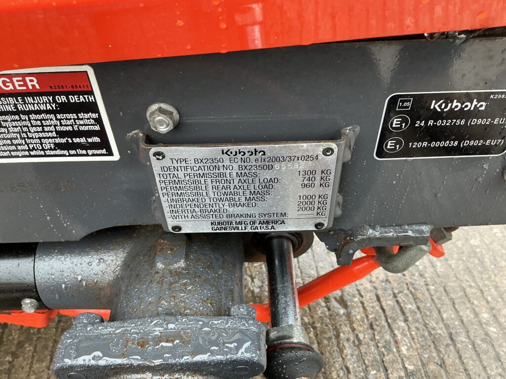 Kubota BX2350 Ride on (ST25828)