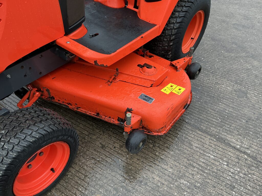 Kubota BX2350 Ride on (ST25828)