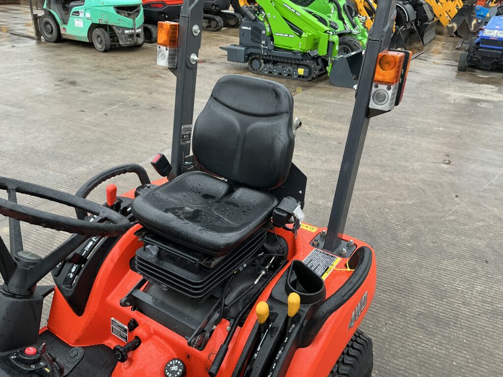Kubota BX2350 Ride on (ST25828)