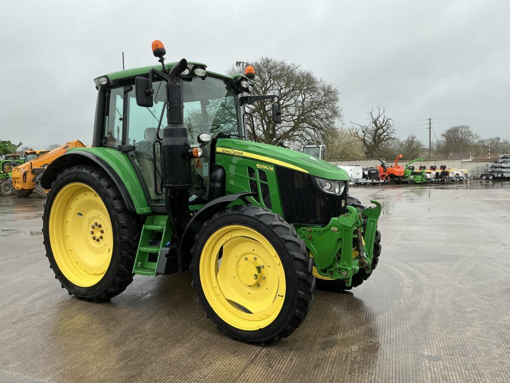 John Deere 6090M Tractor (ST26116)