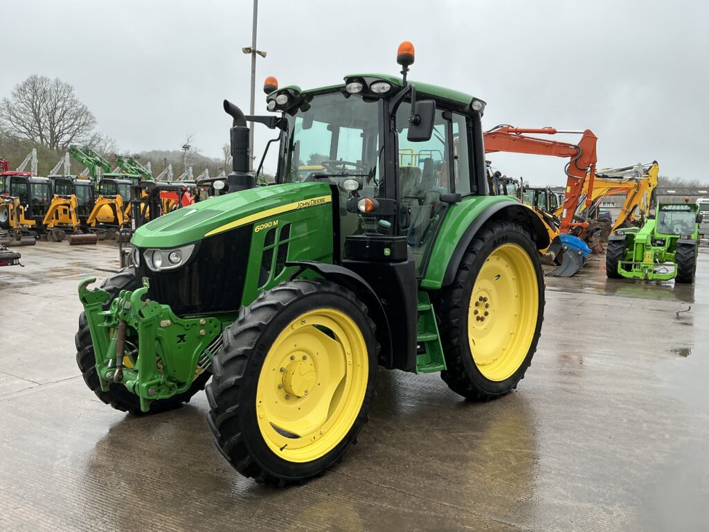 John Deere 6090M Tractor (ST26116)