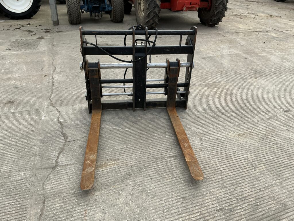 JCB Fork Positioner