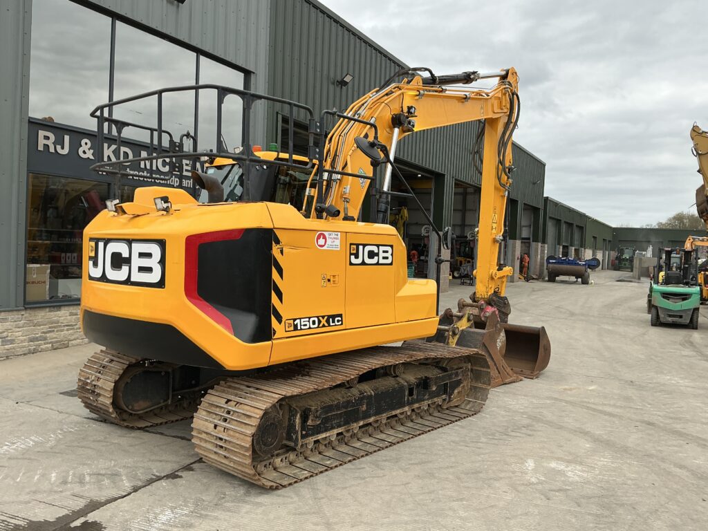 JCB 150X LC Digger (ST26184)
