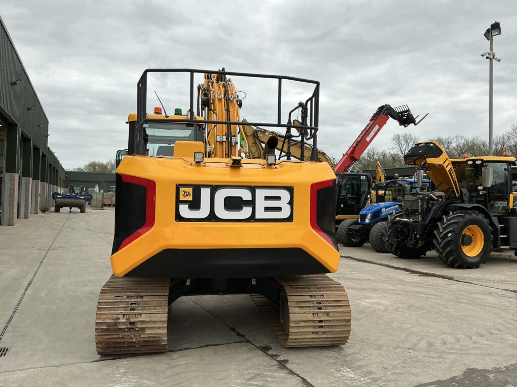 JCB 150X LC Digger (ST26184)