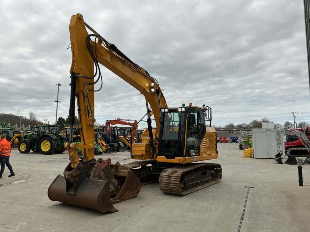 JCB 150X LC Digger (ST26184)