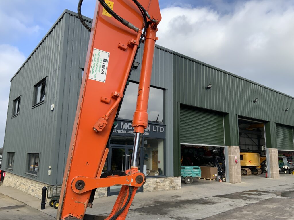 Hitachi ZAXIS 130LCN-5B Digger (ST25541)