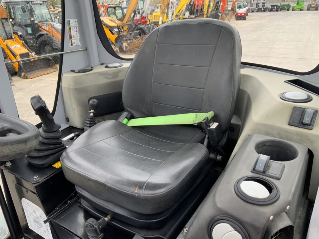 Wacker Neuson DW60 Swivel Tip Dumper (ST25984)