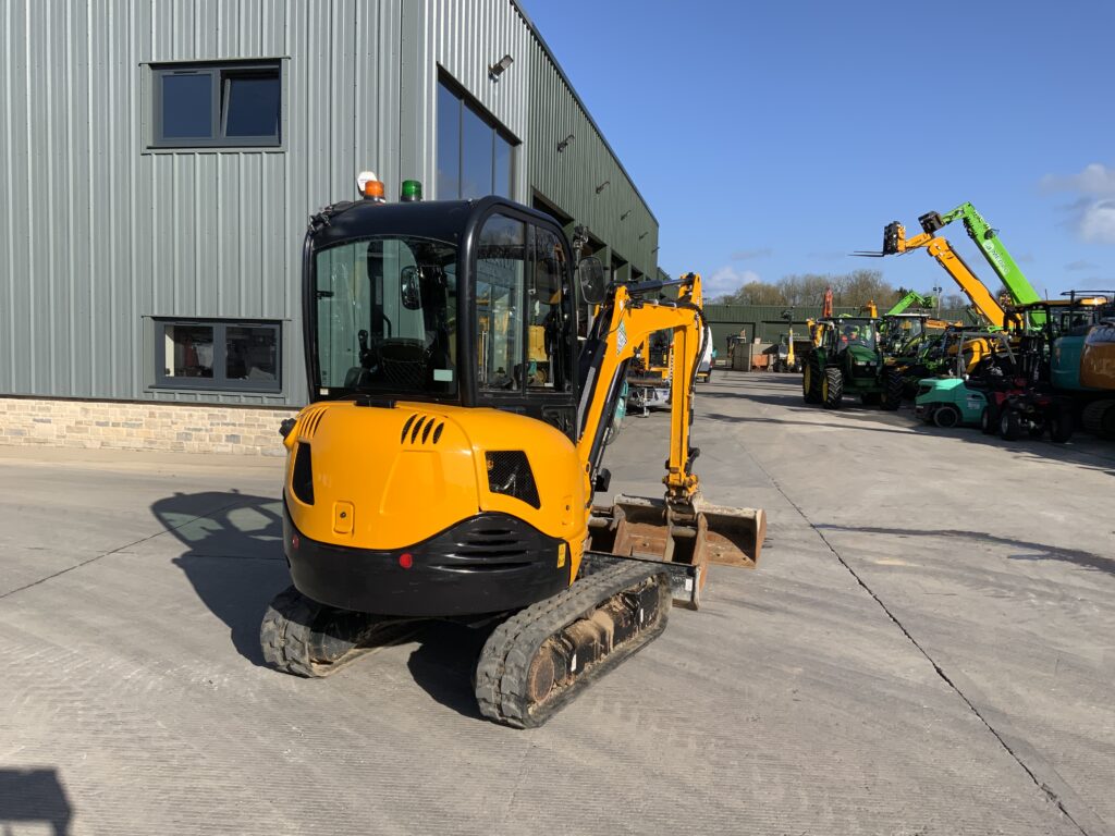 JCB 8026 CTS Digger (ST26041)