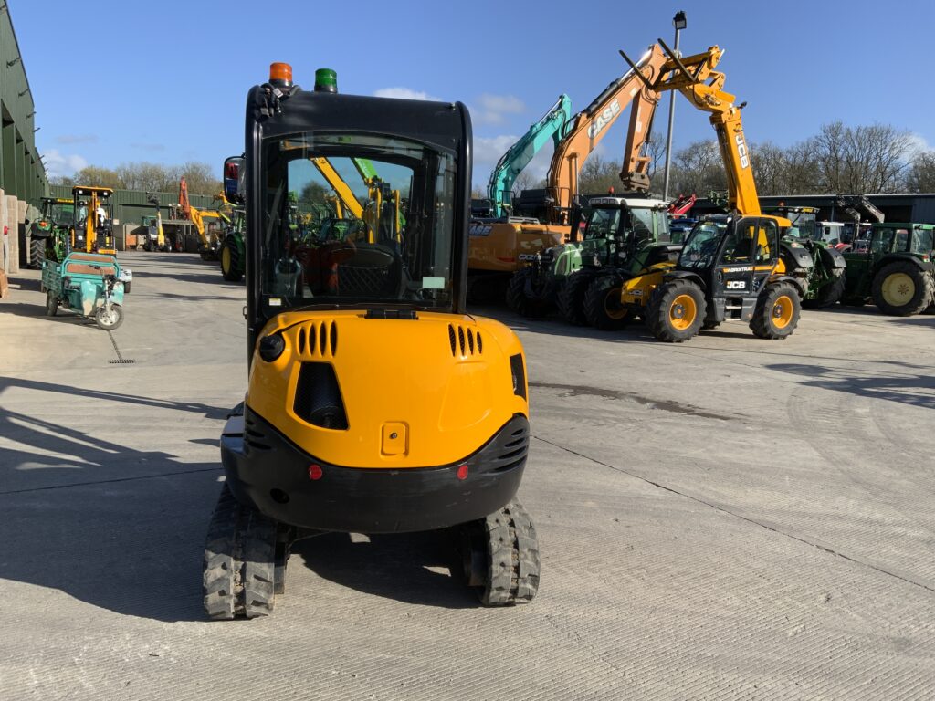 JCB 8026 CTS Digger (ST26041)